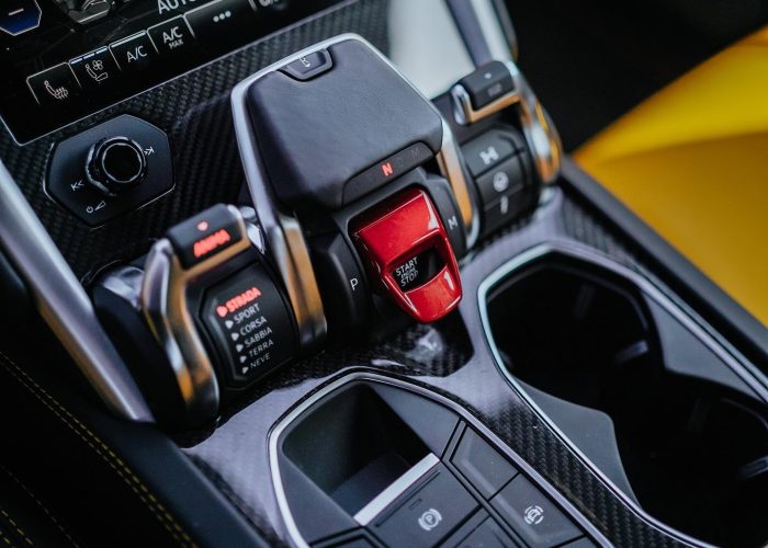 YELLOW URUS AVAILABLE FOR RENT IN DUBAI (3)